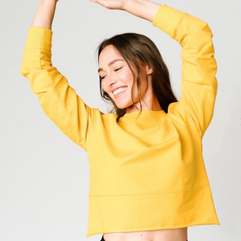 NWOT Zyia Mustard Cropped Sweatshirt size small